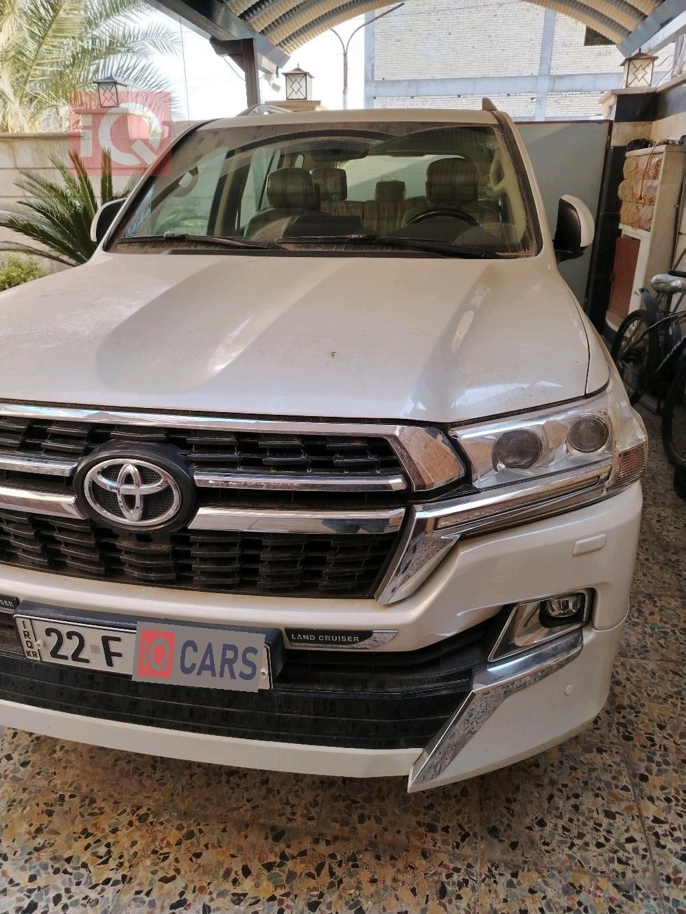 تويوتا لاندكروزر